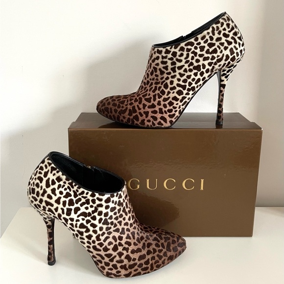 AUTHENTIC GUCCI LEOPARD BOOTIES - Picture 1 of 13